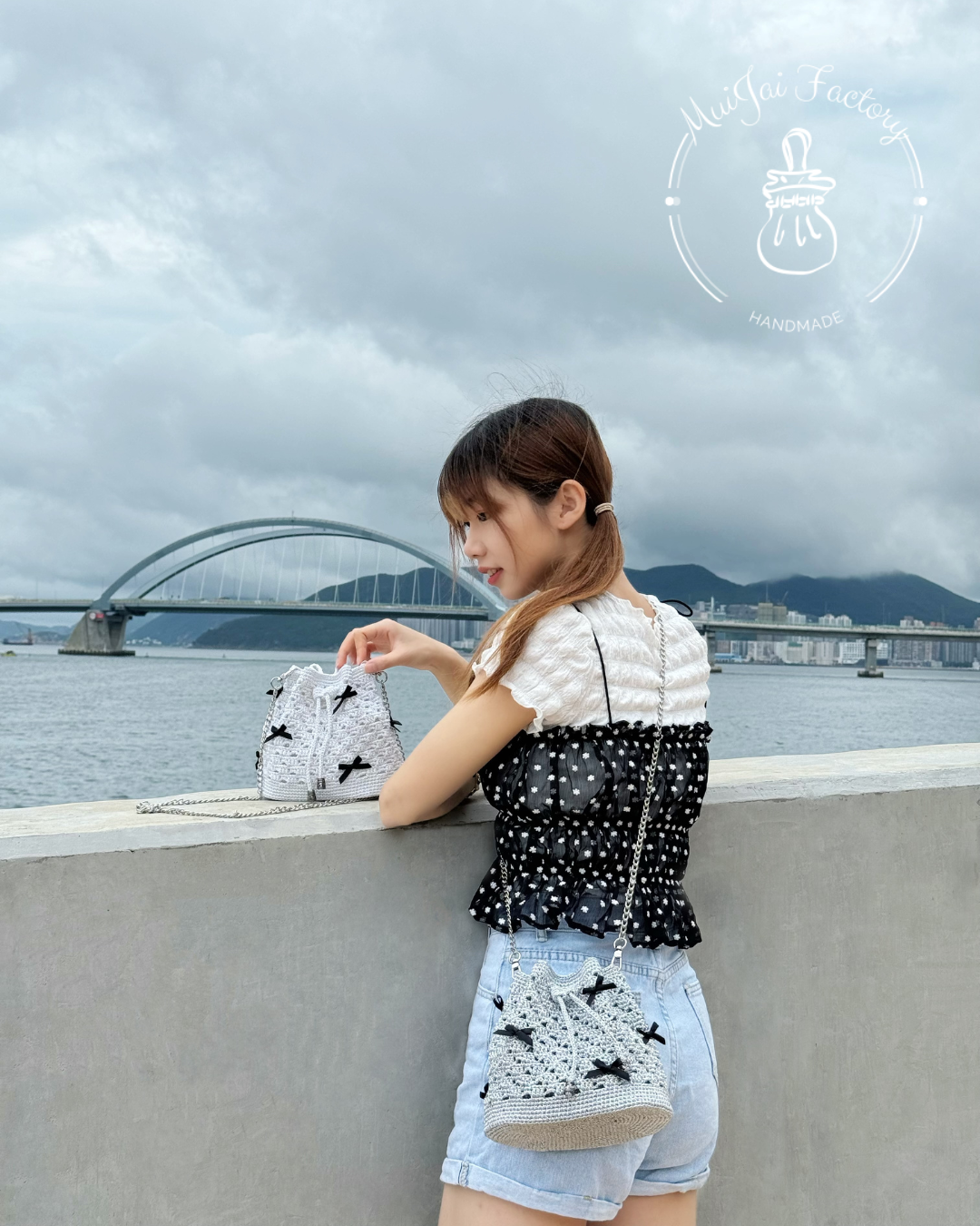 M008-S:  ✧ 𝒮𝓅𝒶𝓇𝓀𝓁𝒾𝓃𝑔 ℛ𝒾𝒷𝒷𝑜𝓃𝓈 ℬ𝓊𝒸𝓀𝑒𝓉 ℬ𝒶𝑔 ✧