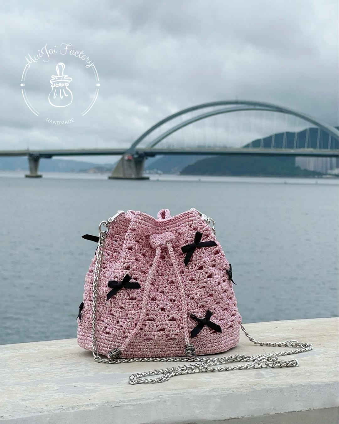 M008-L:  ✧ 𝒮𝓅𝒶𝓇𝓀𝓁𝒾𝓃𝑔 ℛ𝒾𝒷𝒷𝑜𝓃𝓈 ℬ𝓊𝒸𝓀𝑒𝓉 ℬ𝒶𝑔 ✧