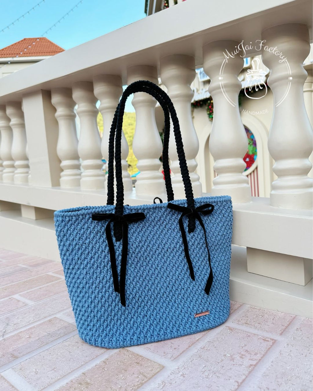 M009-L: ♔ 𝙏𝙝𝙚 𝙉𝙪𝙩𝙘𝙧𝙖𝙘𝙠𝙚𝙧 𝙍𝙞𝙗𝙗𝙤𝙣𝙨 𝘽𝙖𝙜 ♔